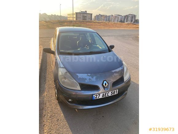 Öğretmenden Temiz ,düşük km Clio 3