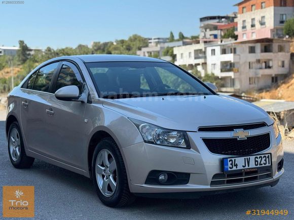 İLK SAHİBİNDEN SADECE 90.000 KM DE SERVİS BAKIMLI