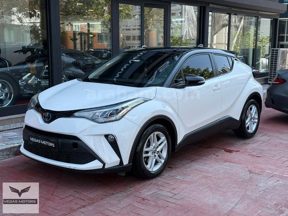 Galeriden Toyota C-HR 1.8 Hybrid Flame 2022 Model İstanbul 67.000