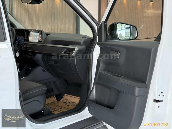 TOURNEO COURIER 100HP DELUXE HATASIZ BOYASIZ FUL 2025 MODEL