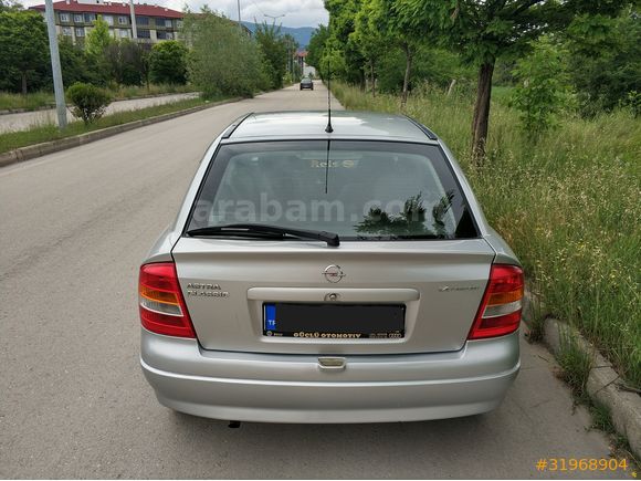 Öğretmenden Kazasız, Değişensiz.