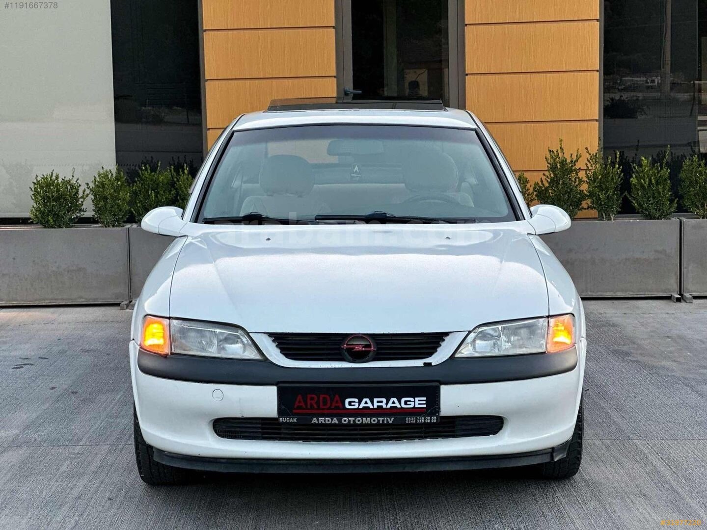 Galeriden Opel Vectra 2.0 GLS 1996 Model Burdur 335.000 km Beyaz 2