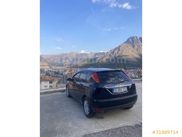 Sahibinden Ford Focus 1.6 Ghia 2002 Model