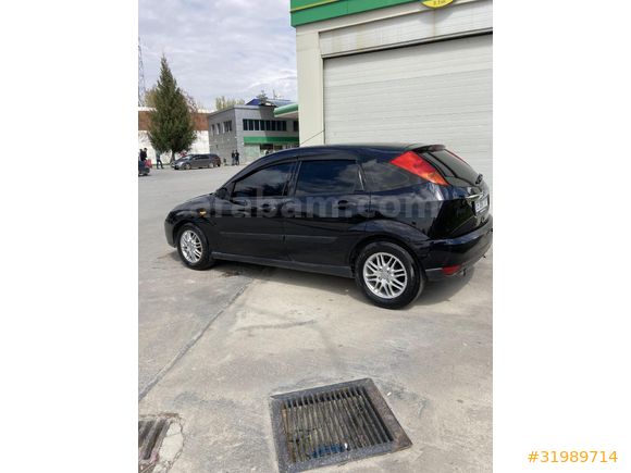 Sahibinden Ford Focus 1.6 Ghia 2002 Model