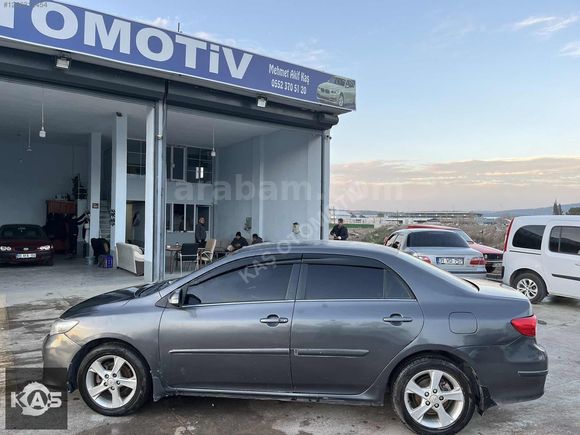 Toyota Corolla 1.6 Elegant 2011 model
