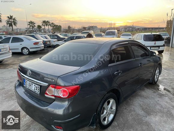 Toyota Corolla 1.6 Elegant 2011 model