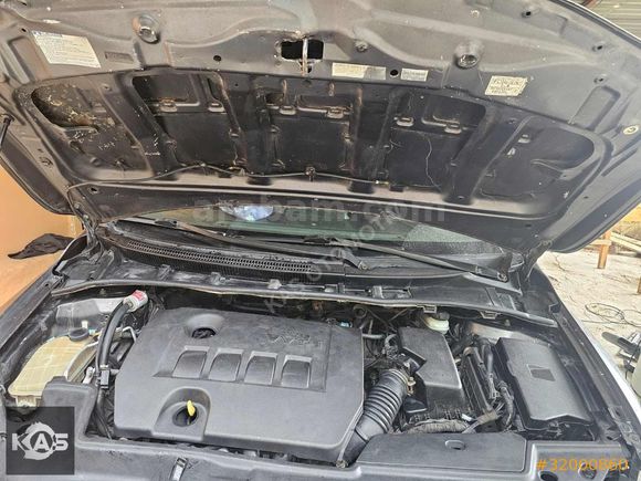 Toyota Corolla 1.6 Elegant 2011 model