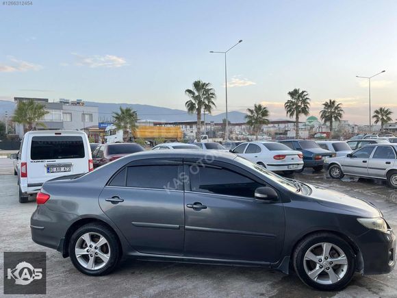 Toyota Corolla 1.6 Elegant 2011 model