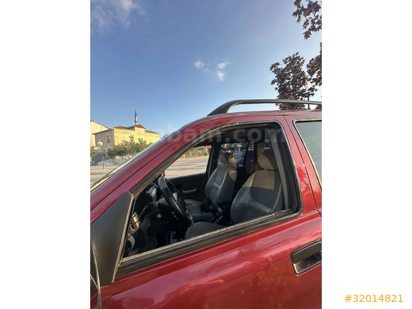 Sahibinden Land Rover Freelander 2.0 TD4 HSE 2003 Model 