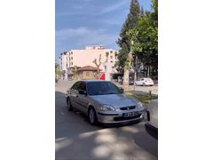 Honda Civic 1.6 i ES 1998 Model