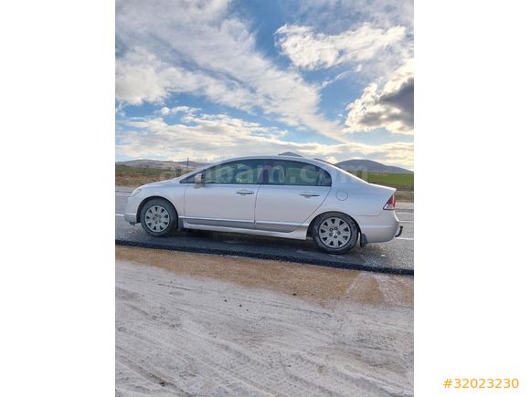 Sahibinden Honda Civic 1.6 i-VTEC Dream 2009 Model