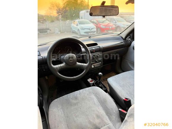 Galeriden Opel Corsa 1.4 Swing 1997 Model Afyonkarahisar