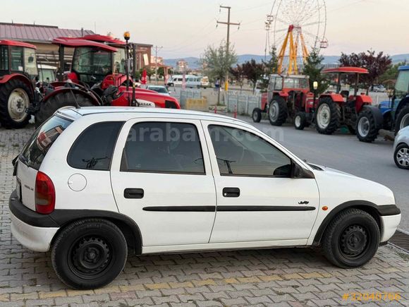 Galeriden Opel Corsa 1.4 Swing 1997 Model Afyonkarahisar