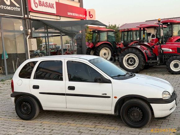 Galeriden Opel Corsa 1.4 Swing 1997 Model Afyonkarahisar