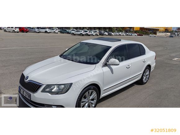 2015 MODEL SÜPERB BOYASIZ HATASIZ ORJİNAL SANRUFLU DSG DİZEL LED