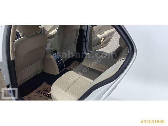 2015 MODEL SÜPERB BOYASIZ HATASIZ ORJİNAL SANRUFLU DSG DİZEL LED
