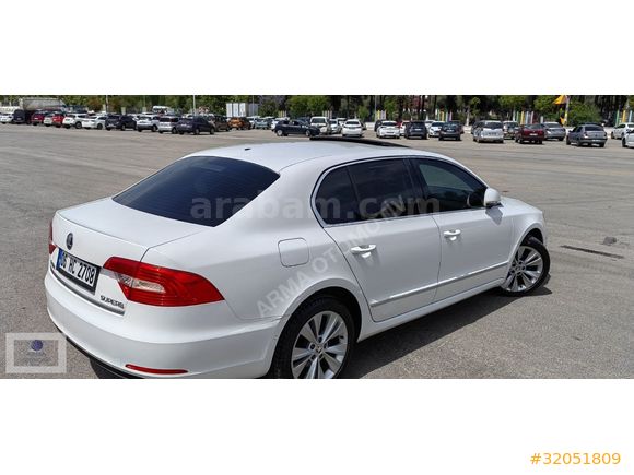2015 MODEL SÜPERB BOYASIZ HATASIZ ORJİNAL SANRUFLU DSG DİZEL LED