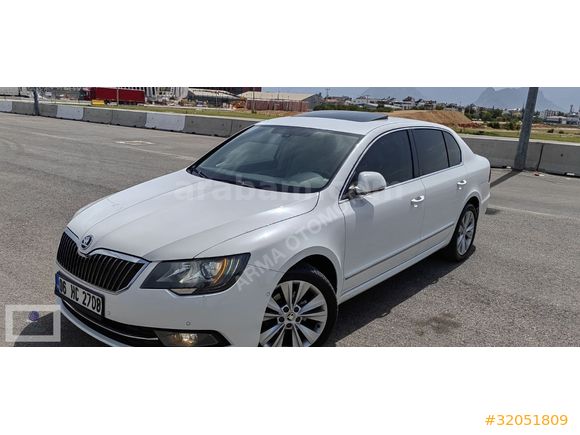 2015 MODEL SÜPERB BOYASIZ HATASIZ ORJİNAL SANRUFLU DSG DİZEL LED