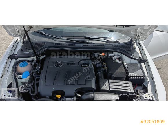 2015 MODEL SÜPERB BOYASIZ HATASIZ ORJİNAL SANRUFLU DSG DİZEL LED