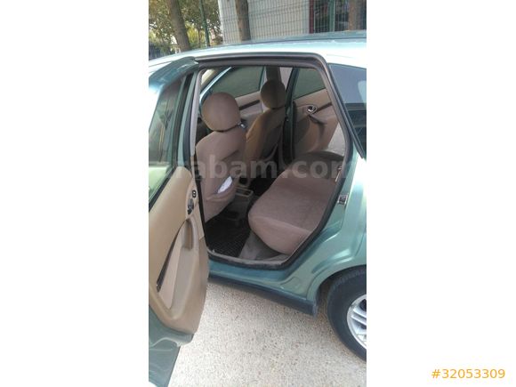 Sahibinden Ford Focus 1.6 Ghia 2000 Model