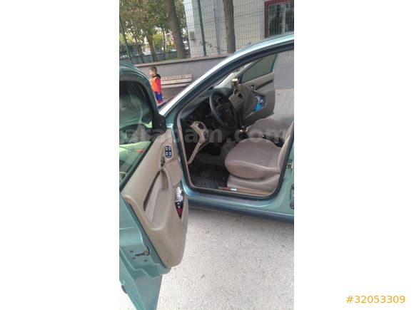 Sahibinden Ford Focus 1.6 Ghia 2000 Model