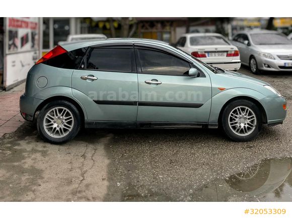 Sahibinden Ford Focus 1.6 Ghia 2000 Model
