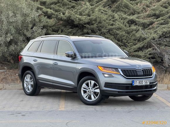 2020 MODEL SKODA KODAİQ 1.5 TSİ ACT PREMİUM DSG 131.000 KMDE CAM TAVAN LED FAR HAFIZALI KOLTUK