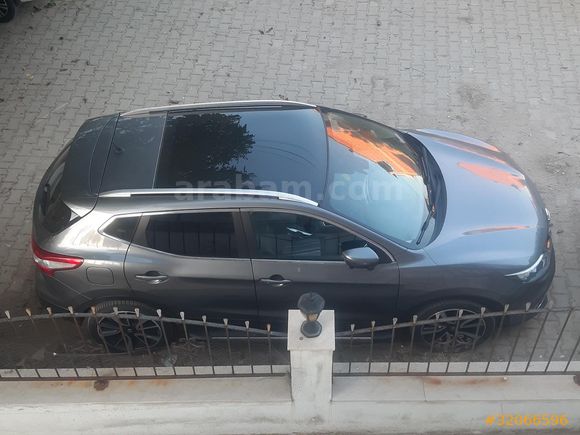 Hatasız Boyasız Sahibinden Nissan Qashqai 1.6 dCi Platinum Premium Pack 2014 Model İzmir