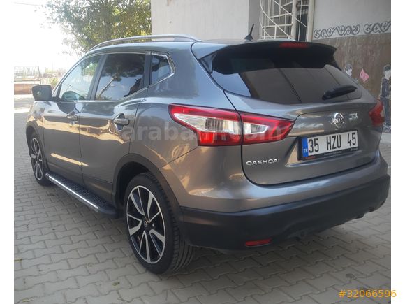 Hatasız Boyasız Sahibinden Nissan Qashqai 1.6 dCi Platinum Premium Pack 2014 Model İzmir