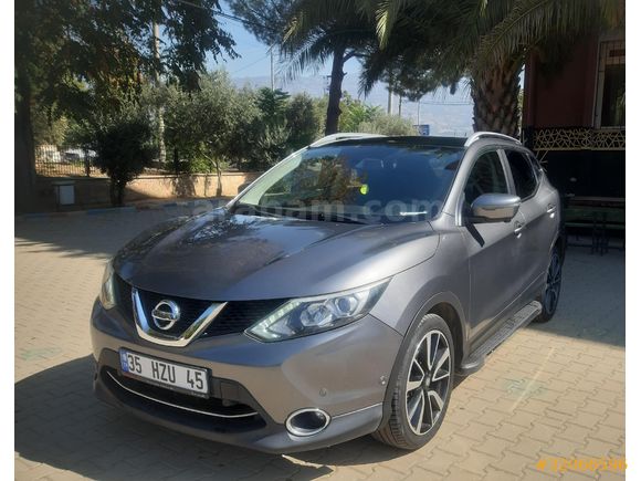 Hatasız Boyasız Sahibinden Nissan Qashqai 1.6 dCi Platinum Premium Pack 2014 Model İzmir