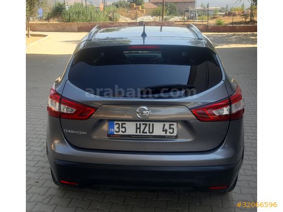 Hatasız Boyasız Sahibinden Nissan Qashqai 1.6 dCi Platinum Premium Pack 2014 Model İzmir