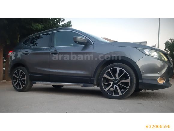 Hatasız Boyasız Sahibinden Nissan Qashqai 1.6 dCi Platinum Premium Pack 2014 Model İzmir