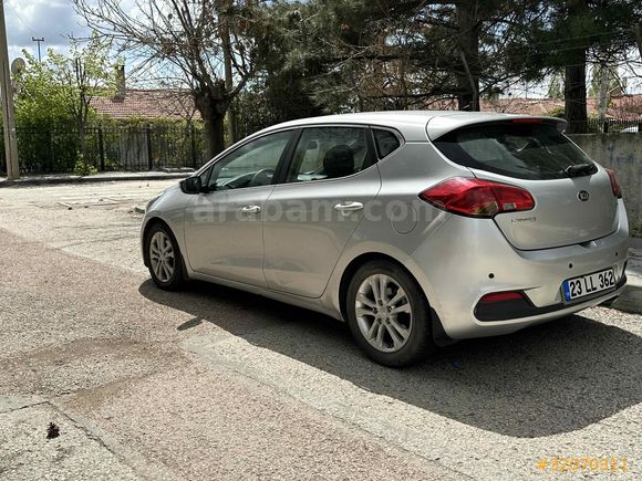 Sahibinden Kia Ceed 1.6 CRDi Concept Plus 2013 Model 