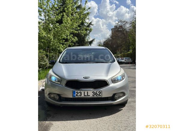 Sahibinden Kia Ceed 1.6 CRDi Concept Plus 2013 Model 