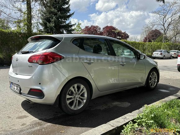 Sahibinden Kia Ceed 1.6 CRDi Concept Plus 2013 Model 
