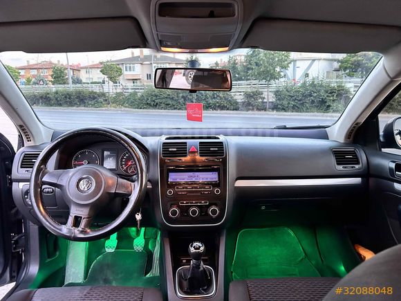 Sahibinden Volkswagen Jetta 1.6 TDi Primeline 2011 Model 