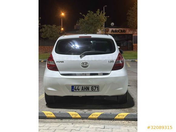Sahibinden Hyundai i20 1.2 MPI Team 2012 Model 