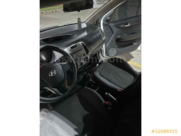 Sahibinden Hyundai i20 1.2 MPI Team 2012 Model 