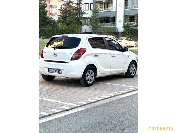 Sahibinden Hyundai i20 1.2 MPI Team 2012 Model 