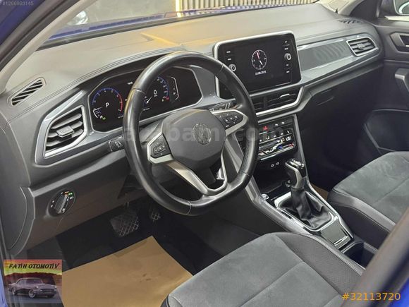 ''2022 VW T-ROC STYLE HATASIZ İLK EL SERVİS BAKIMLI''
