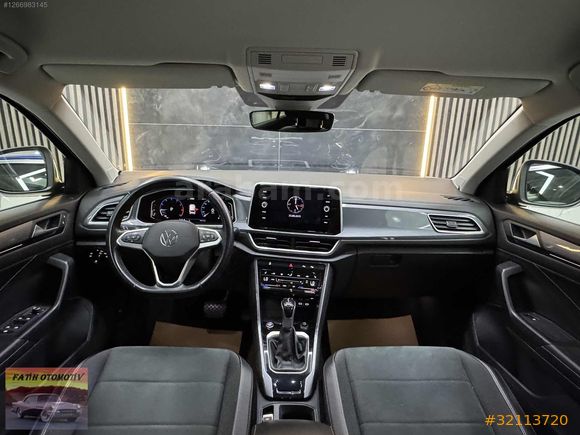 ''2022 VW T-ROC STYLE HATASIZ İLK EL SERVİS BAKIMLI''