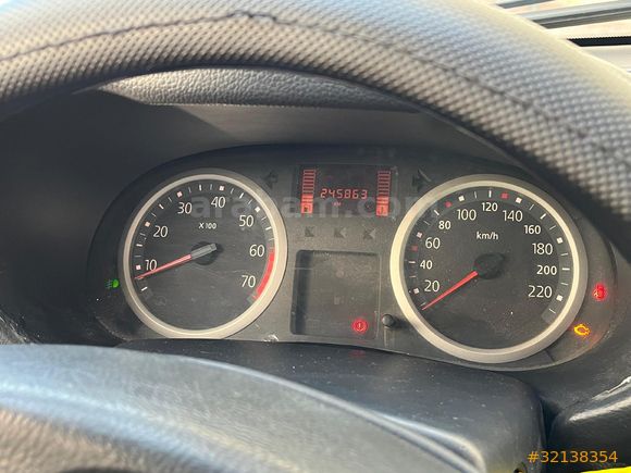 Sahibinden Renault Clio 1.4 Privilege 2004 Model Nevşehir