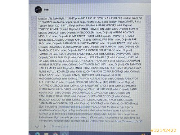 Masrafsız bir araç kırmız içi bej
