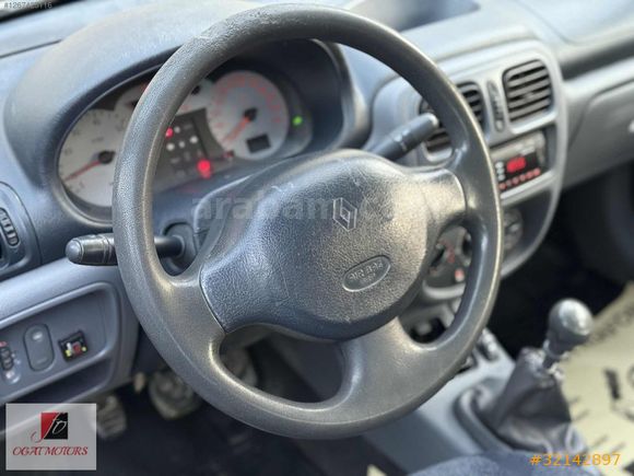 FRANSIZ CLİO 1.4 16VALF KLİMALI 213 BİN KM