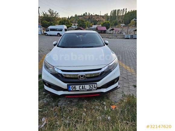 Sahibinden Honda Civic 1.6 i-DTEC Elegance 2019 Model 2020 Şubat ayında trafiğe çıkmıştır.