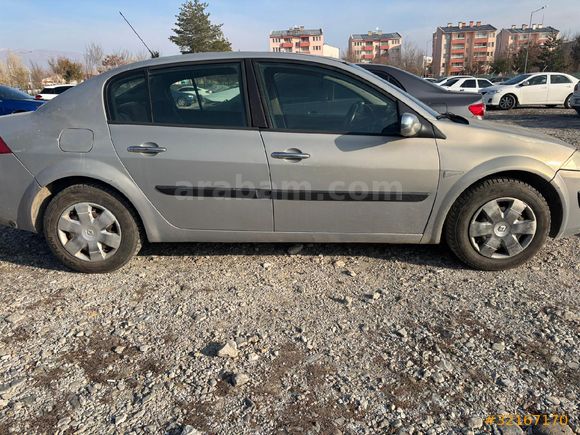 *Özel plakali*Sahibinden Renault Megane 2 1.4 Authentique