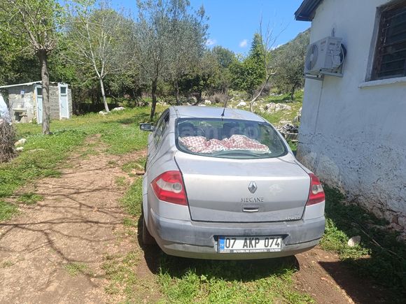 *Özel plakali*Sahibinden Renault Megane 2 1.4 Authentique