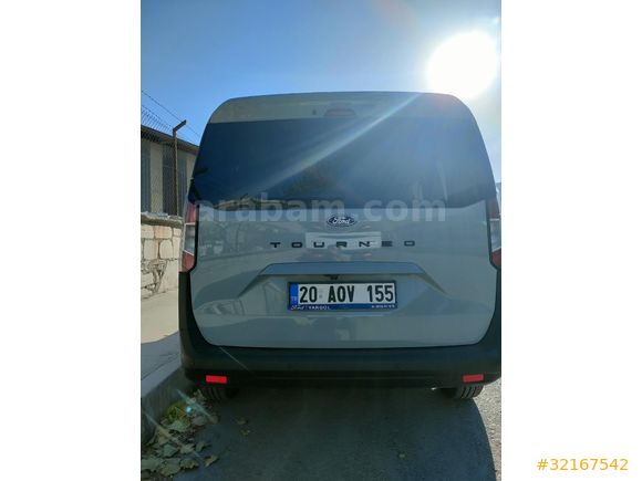 Ford Tourneo Courier 1.0 EcoBoost Deluxe Otomatik