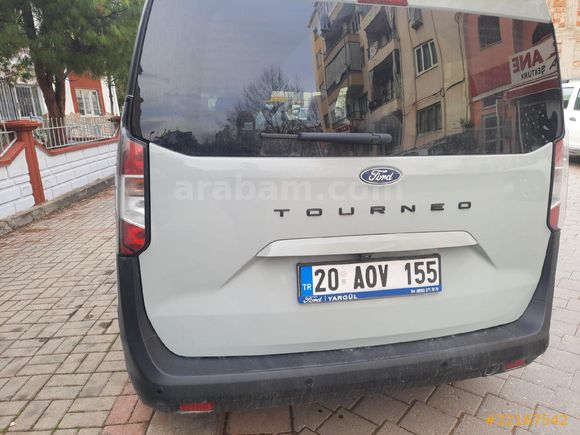 Ford Tourneo Courier 1.0 EcoBoost Deluxe Otomatik