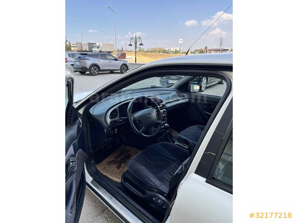 Sahibinden Yeni Muayeneli  Ford Mondeo 2.0 Ghia 1997 Model 